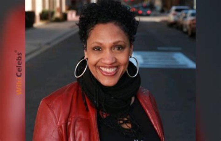 wiki, bio, wife, net worth, family, kids , career, facts.